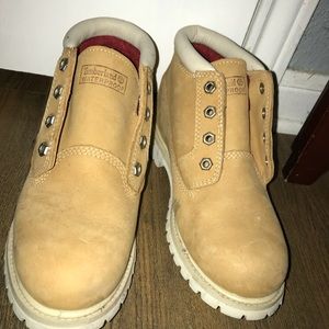 BRAND NEW TIMBERLAND WATERPROOF BOOTS